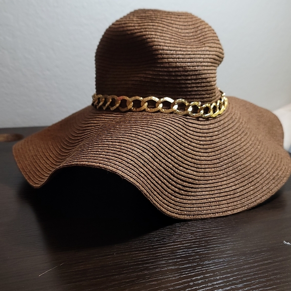 Elegant Brown Wide-Brim Hat with Gold Chain Accent Sun Hat - Picture 2 of 7